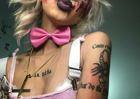 metrikazf model hd photo