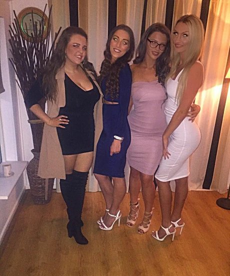 Angelica Sharpe model free pics