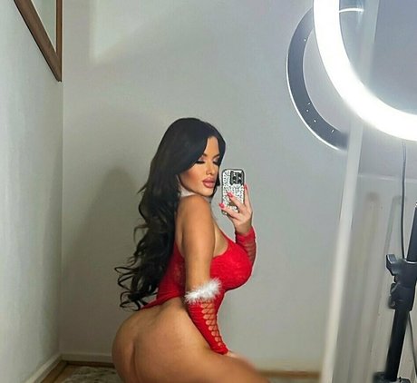 Angelica Sharpe nude model photos