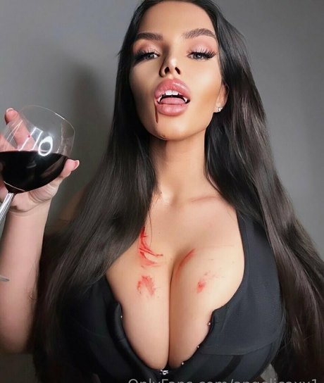 Angelica Sharpe nudes model pictures