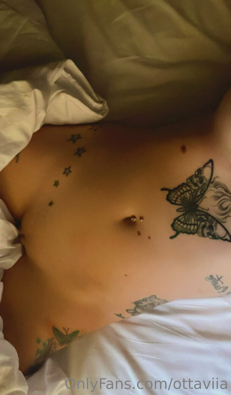 ottaviia exclusive model img