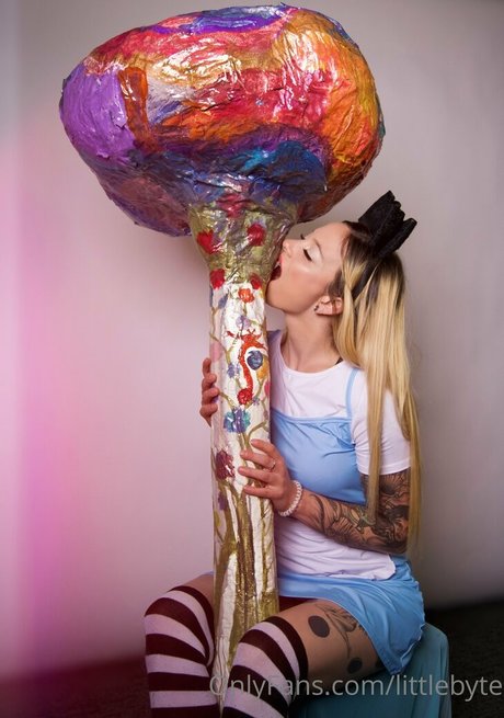 minxiybitez sex model pics