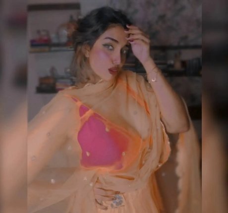 Nayoni Dutta exclusive model photo