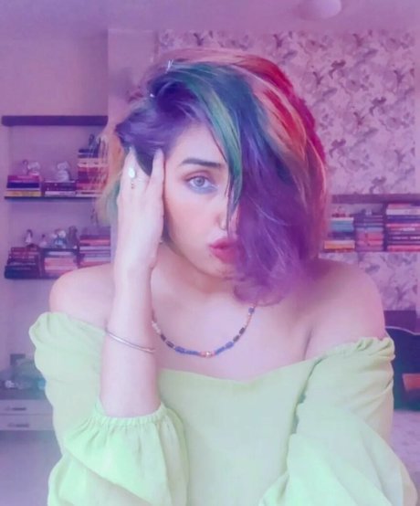 Nayoni Dutta star nude galleries