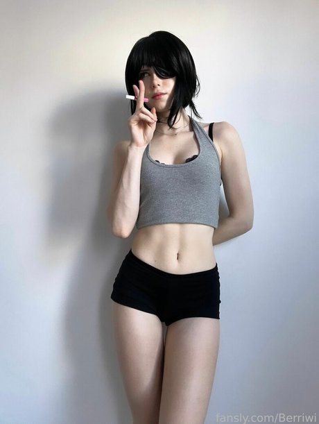 Berriwi erotic pornstar img