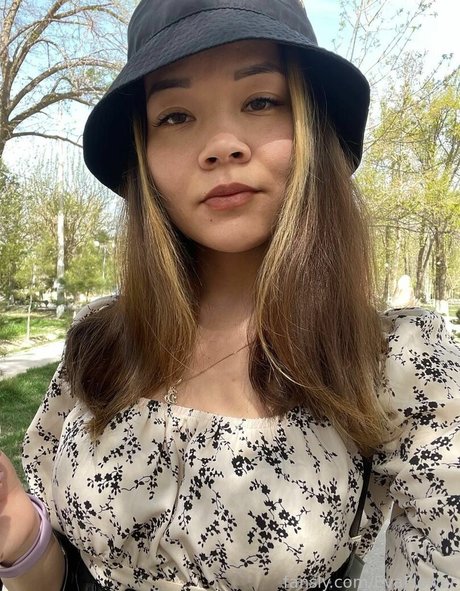 EvaFlower pornstar art pics