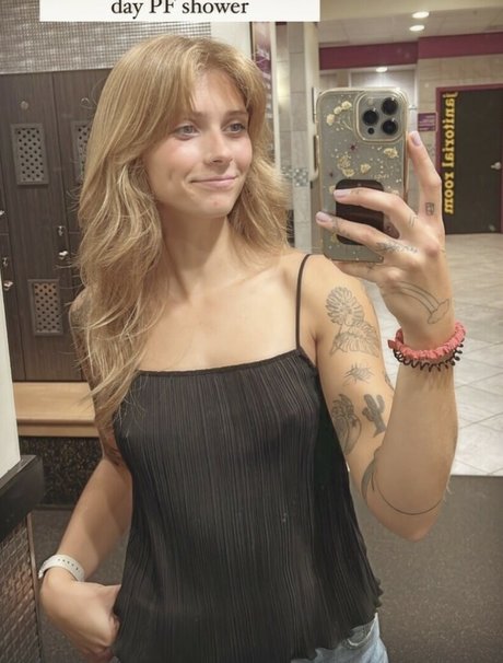 Abigail Martin exclusive pornstar img