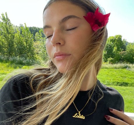 Lola Dubrul nice model galleries