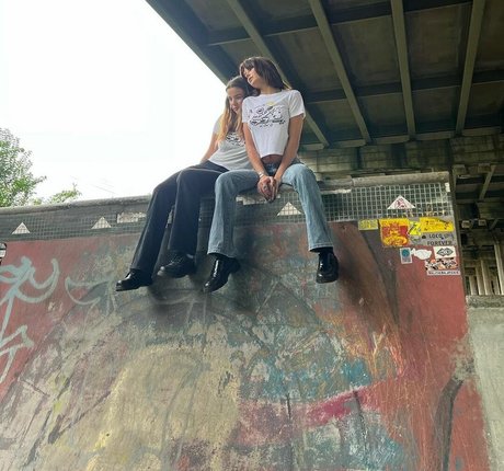 Lola Dubrul beautiful star image