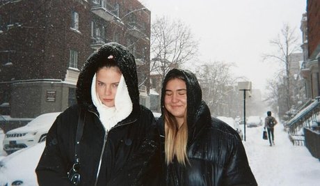 Lola Dubrul erotic pornstar gallery