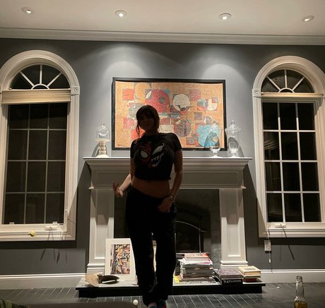 Lola Dubrul model exclusive pics