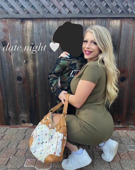 Jessica H model adult photo