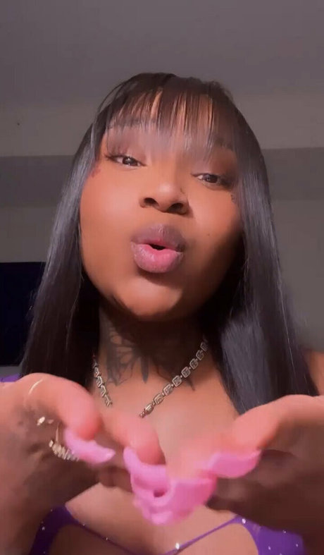 Erica Banks Profile pic