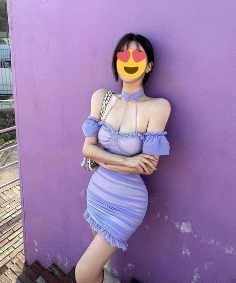 Aurora boots exclusive model pics