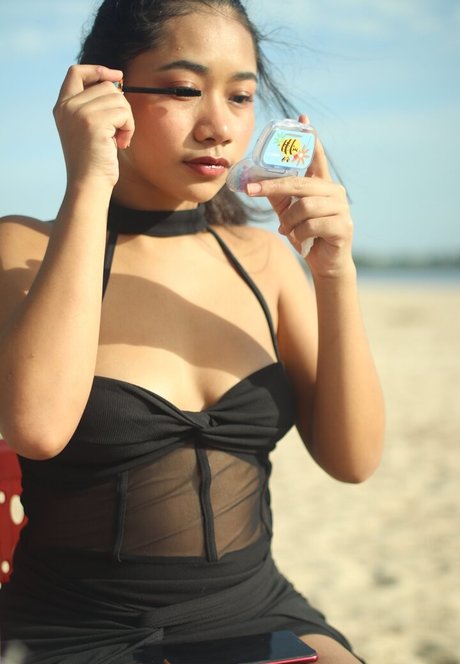 VikaJayIRL sexy actress archive