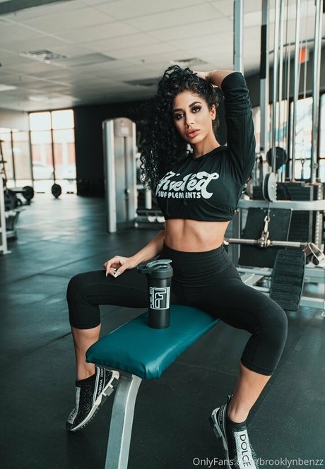 Brooklyn Benzz exclusive pornstar pictures