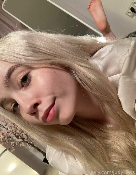 deni__dragons__ star high quality img