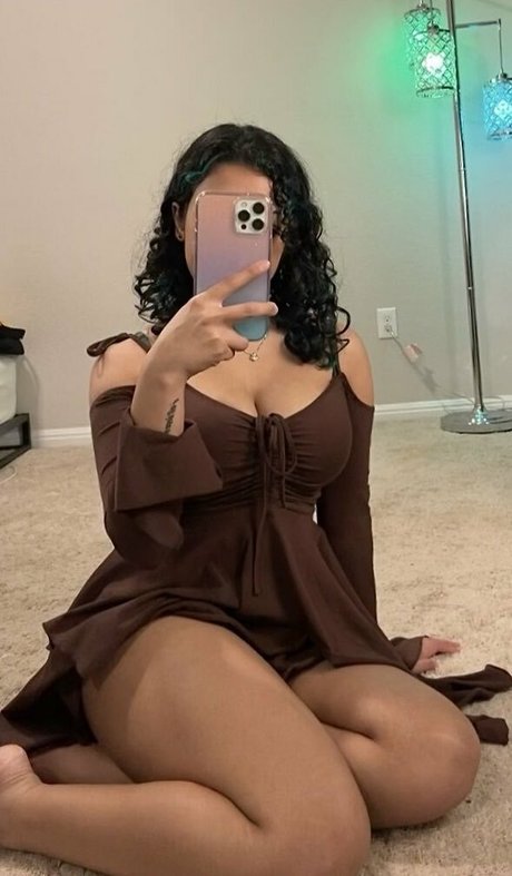 Hinederegf nude actress photos