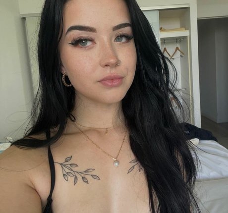 Karaiiz sexy star image