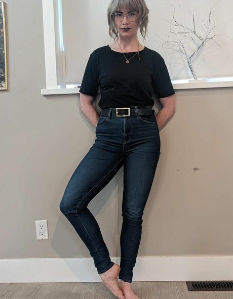 TheMissSilverWitch nice model image