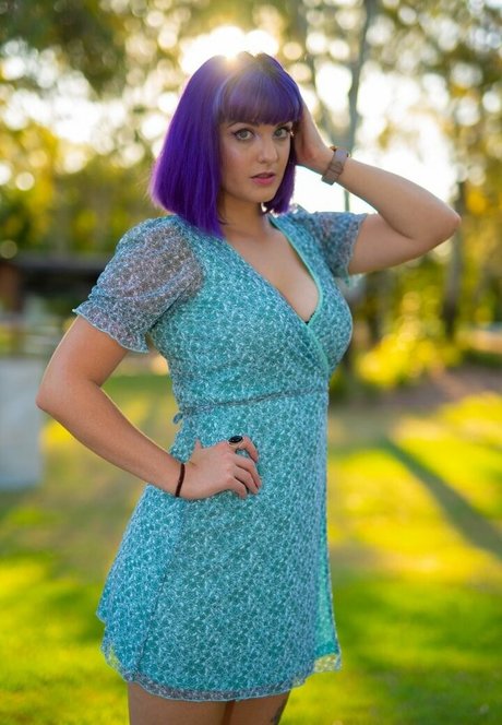 Naysy nude pornstar pictures