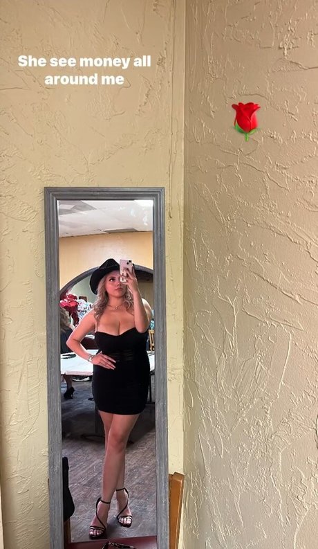 Inez Curiel pretty star img