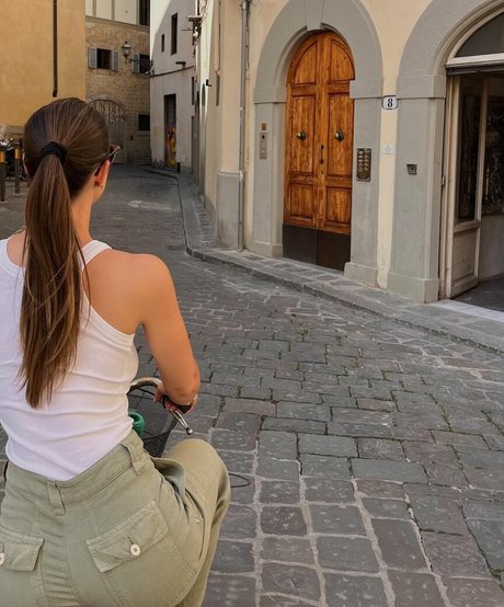 Martina Vendali free star photos