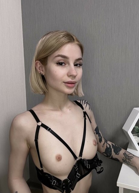 Sly korina model high quality img