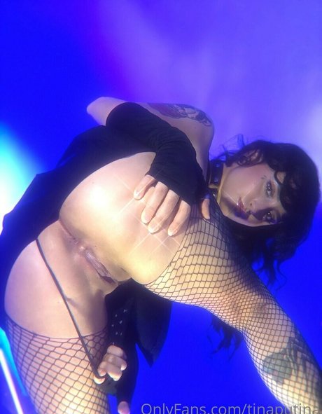 tinaputina nice model photo