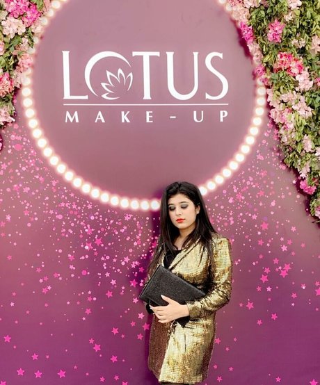 Apoorva Bhalla star adult photos