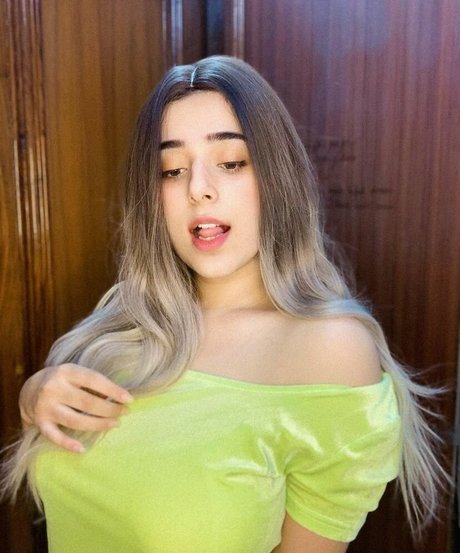 Apoorva Bhalla pornstar pretty images