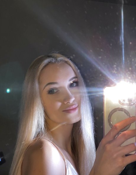 skyress vip model img