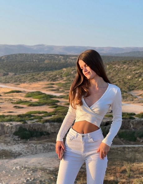 lanayasweet pornstar exclusive image