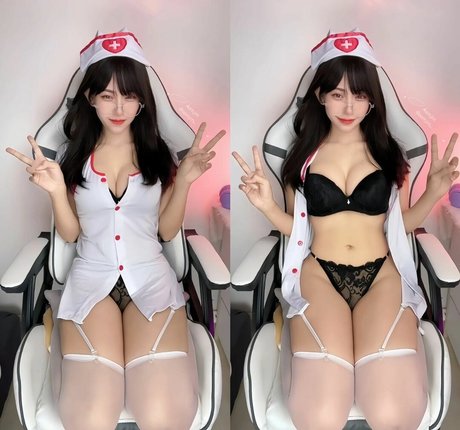 Aomjm nude actress images