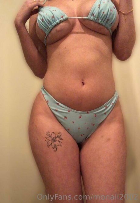 monali2002 model sexy picture