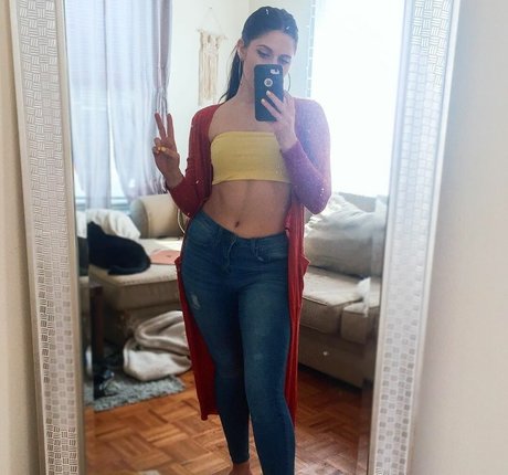 Ashley Jolly model perfect image