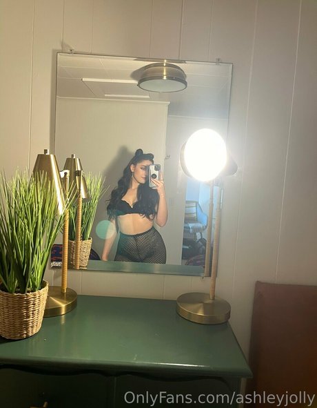 Ashley Jolly model nudes pic