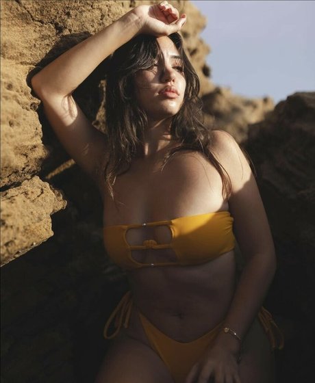 mayghenkailea naked model images