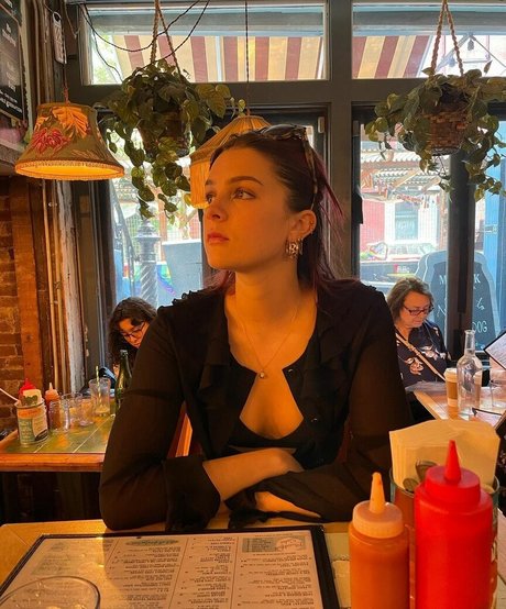 McKenzie Bell top star pictures