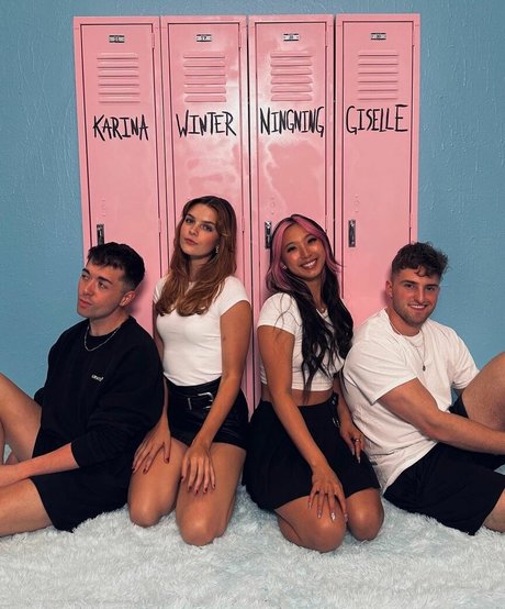 McKenzie Bell art star pictures