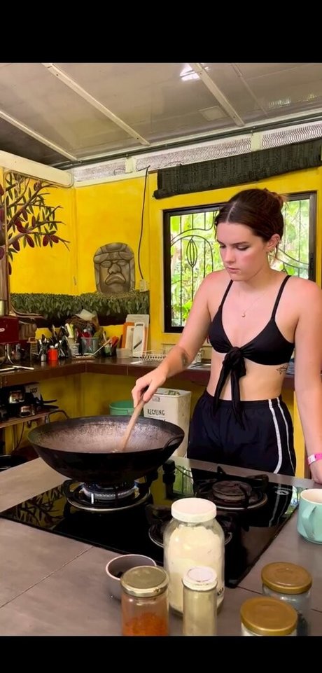 McKenzie Bell erotic actress gallery