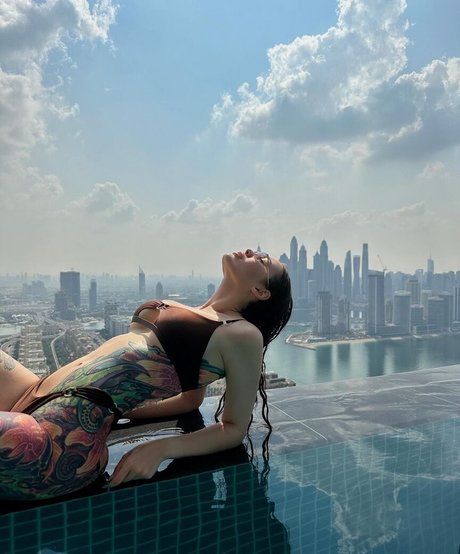 Toma Zhdanova hd star pic