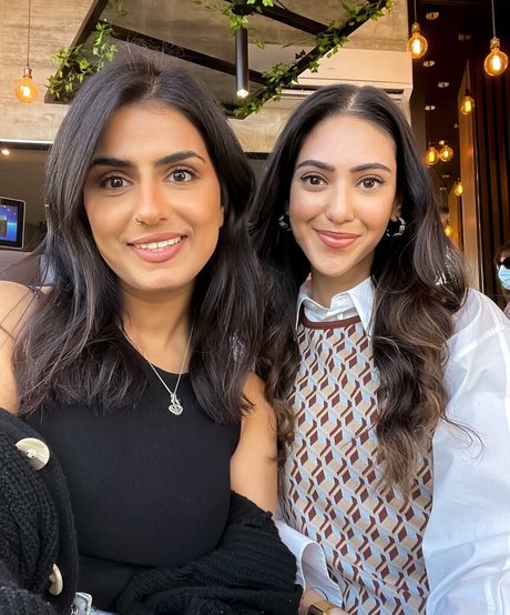 Tindy Kaur erotic pornstar pictures