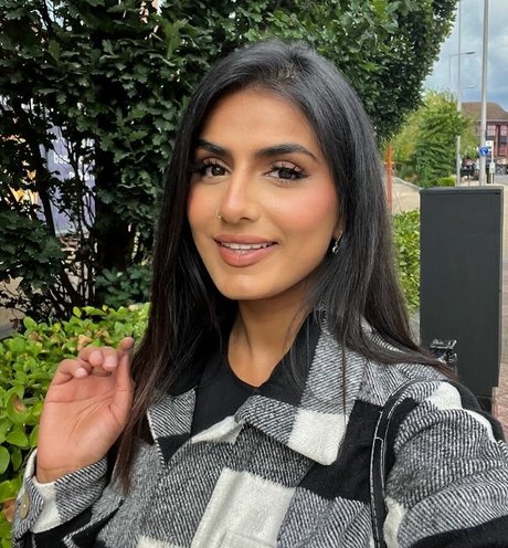 Tindy Kaur pornstar art img