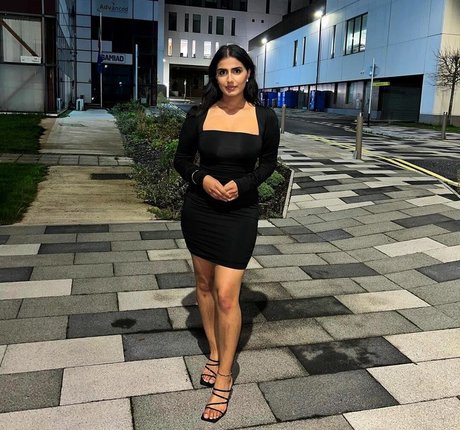 Tindy Kaur nice star archive