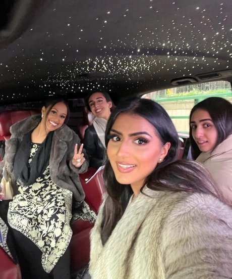 Tindy Kaur pornstar sex image