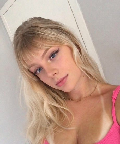 Maria Eduarda Kanarski high quality model photo