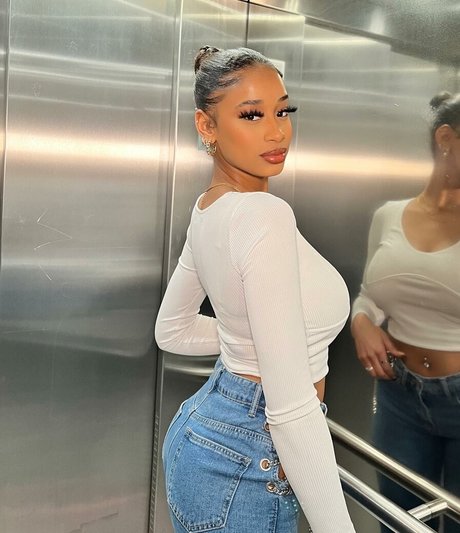 Capeverdian best model picture