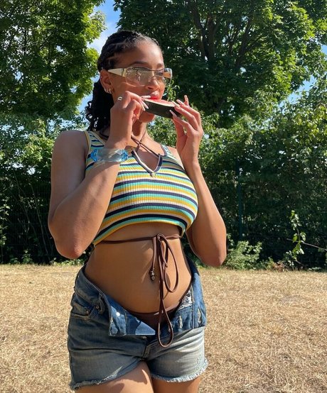 Capeverdian erotic model image