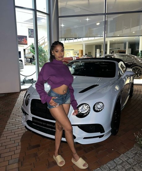 Capeverdian model hot gallery